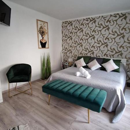 Anida Holiday Home Шопрон Екстер'єр фото